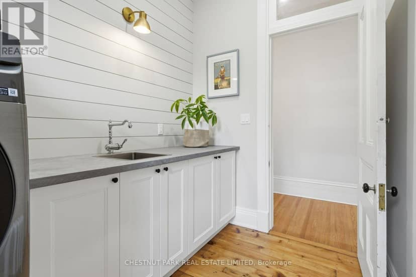 18 Hawarden Avenue — photo 31 of 40