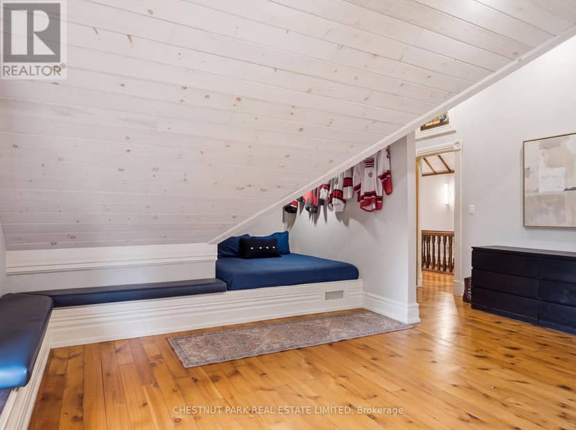 18 Hawarden Avenue — photo 40 of 40