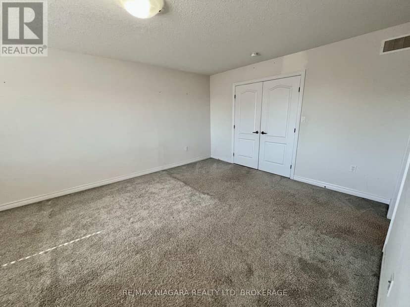 23 Fairgrounds Drive — photo 24 of 38