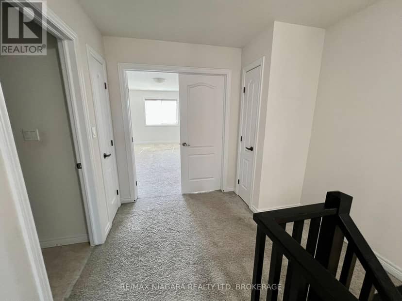 23 Fairgrounds Drive — photo 21 of 38