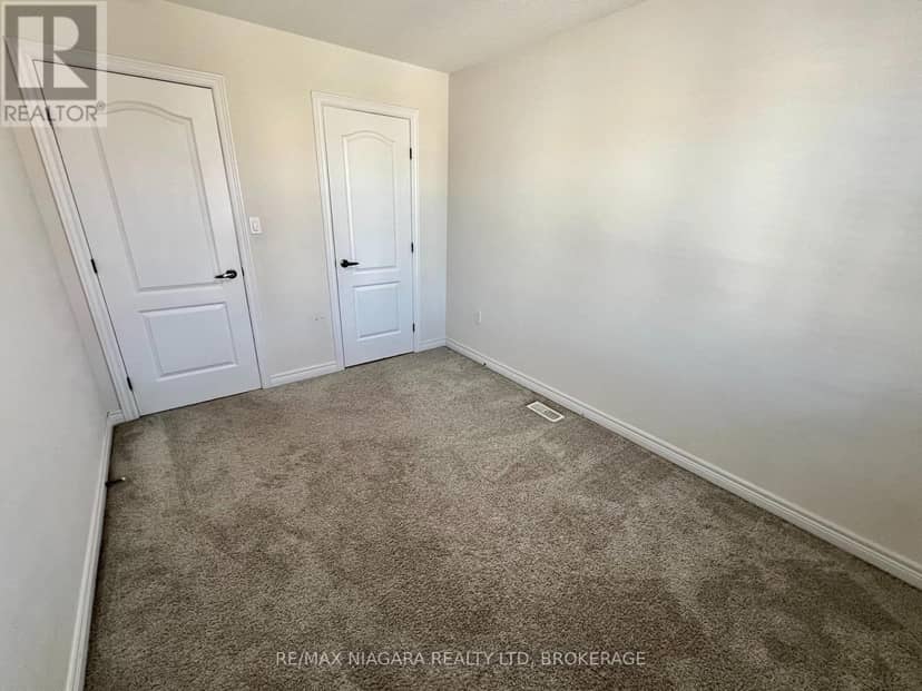 23 Fairgrounds Drive — photo 32 of 38