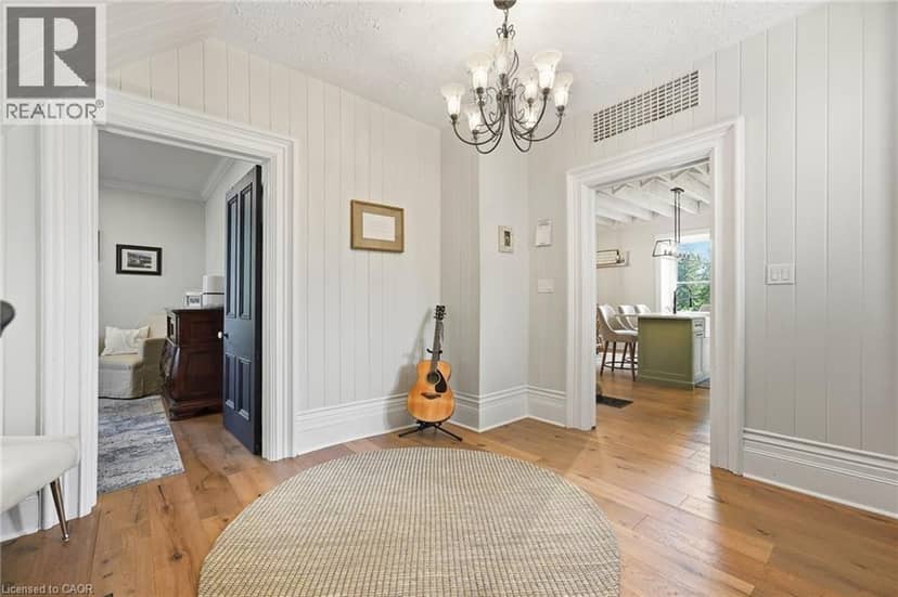 1058 Highway 8, Dundas, photo 5