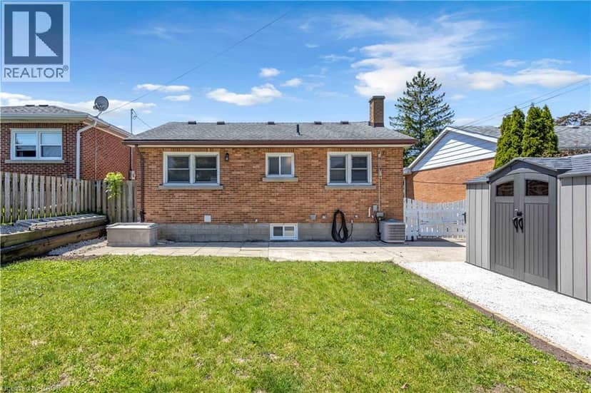 450 HIGHLAND Road E — photo 36 of 40