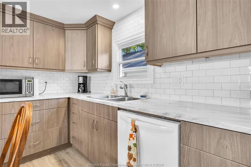 214 Dana Drive, Essex, photo 7