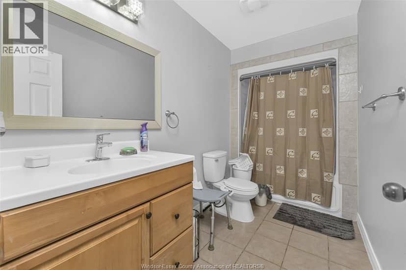 2156 Dominion Boulevard — photo 10 of 18