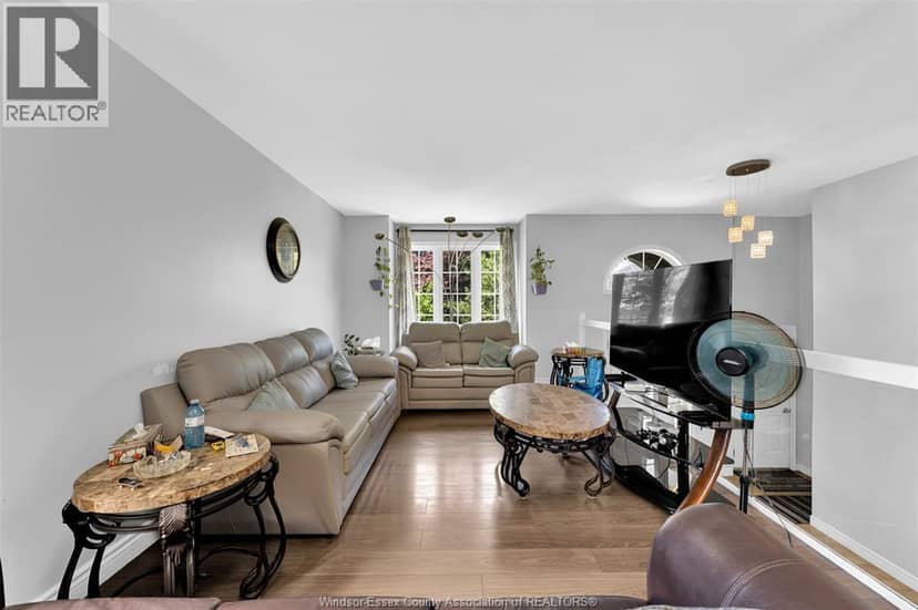 2156 Dominion Boulevard — photo 4 of 18