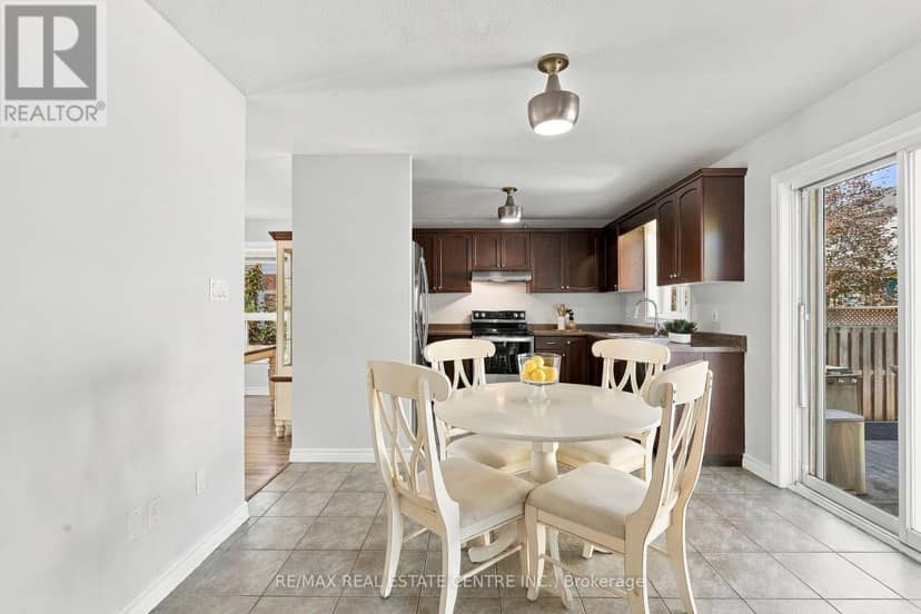 34 McMaster Road — photo 13 of 38