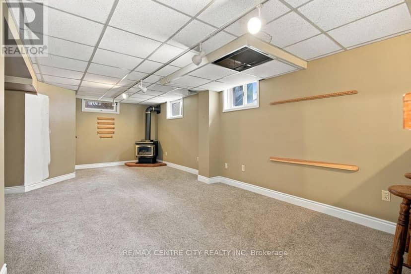 4564 East Road E — photo 29 of 40