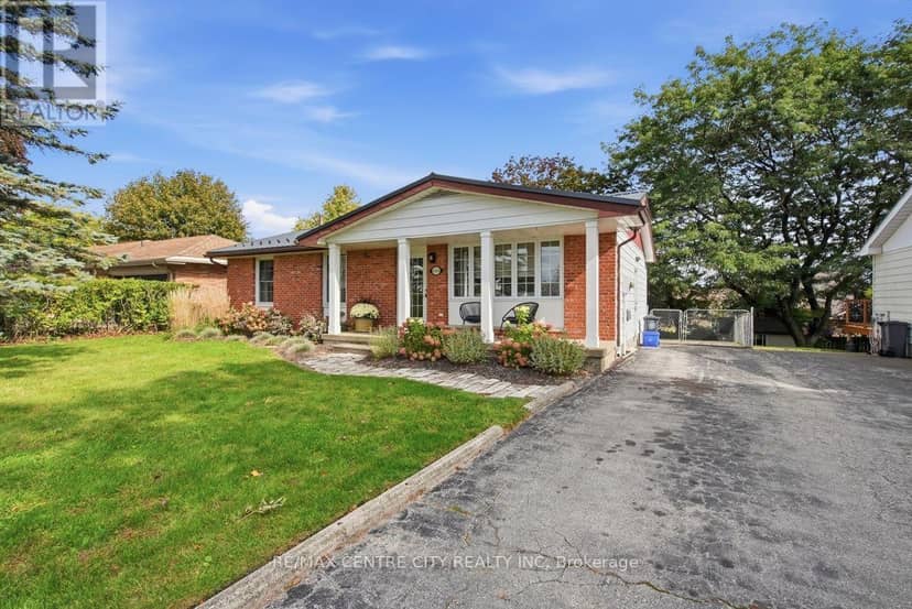 4564 East Road E, Central Elgin, photo 3