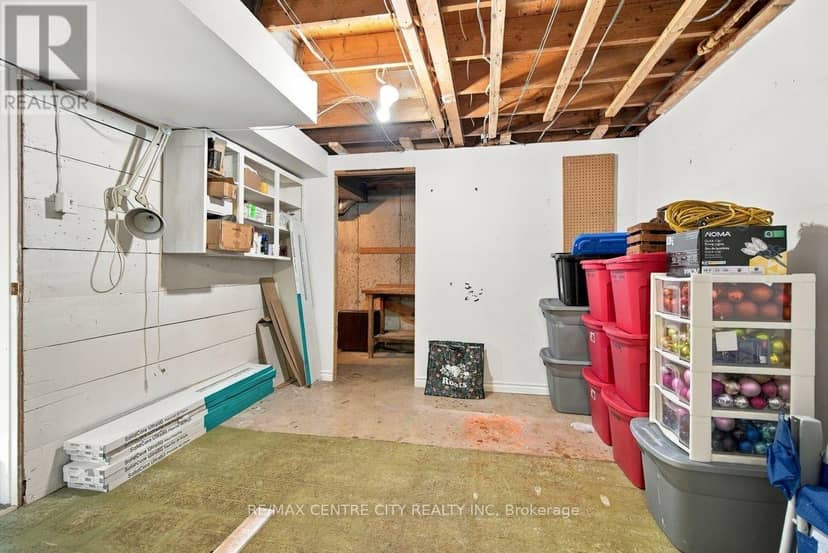 4564 East Road E — photo 35 of 40
