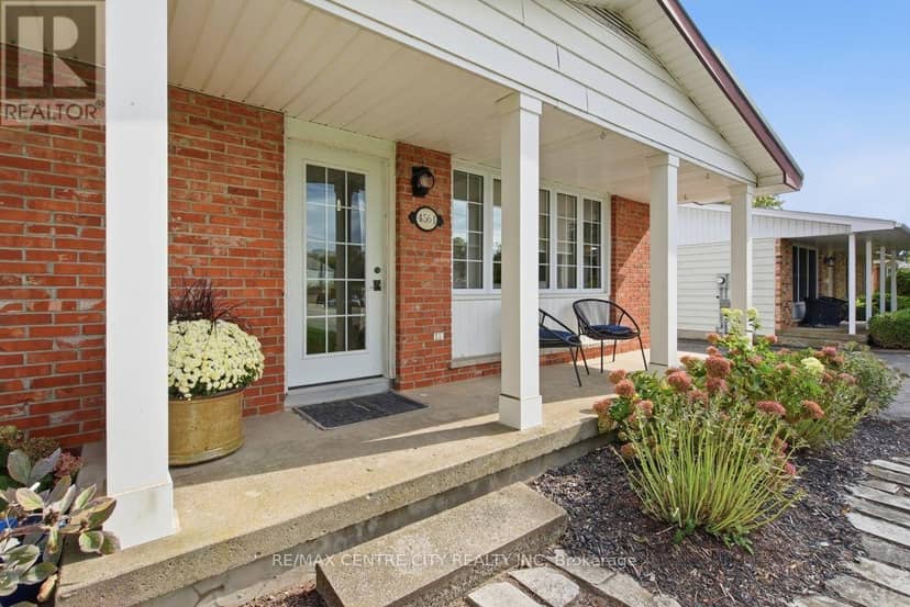 4564 East Road E, Central Elgin, photo 6