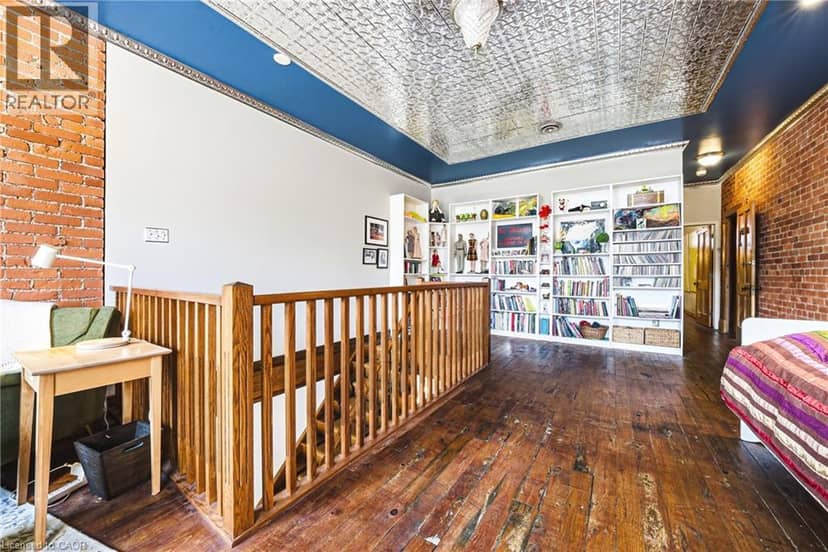 593 & 595 KING Street E — photo 16 of 40