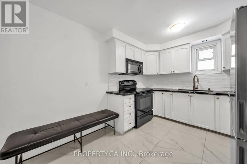 285 Robina Avenue — photo 17 of 40