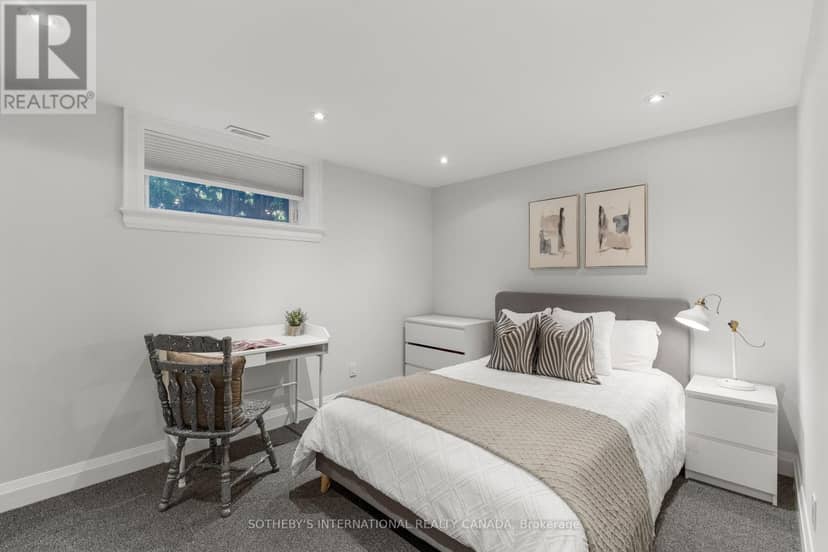 35 Belgrave Avenue — photo 38 of 40
