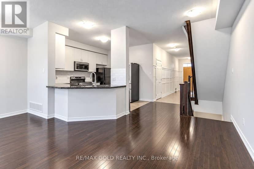 78 Honeyview Trail, Brampton, photo 3