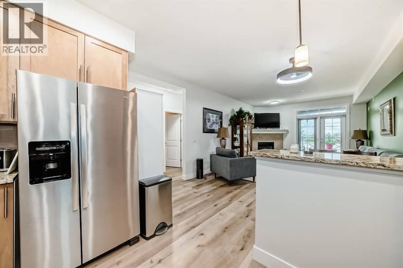 111, 1005B Westmount Drive — photo 11 of 40