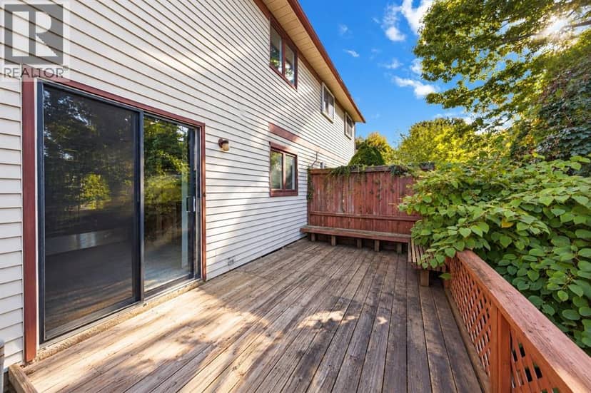 51 Maplestone AVENUE — photo 26 of 28