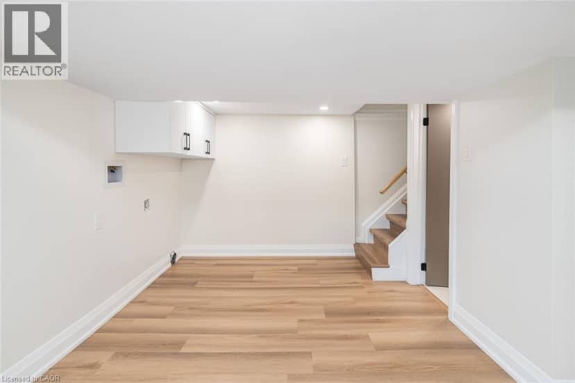 250 ROSSLYN Avenue N — photo 36 of 40
