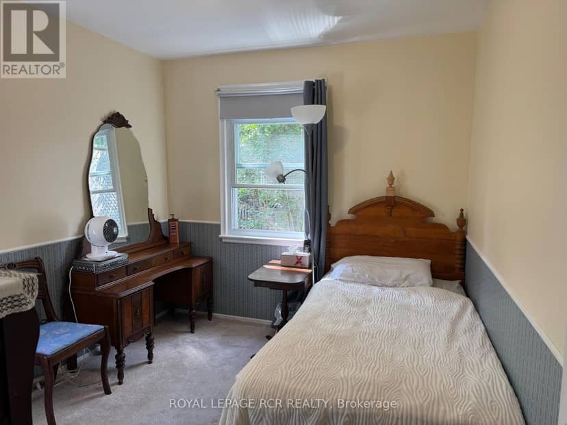 82 Mill Street, Richmond Hill, photo 5