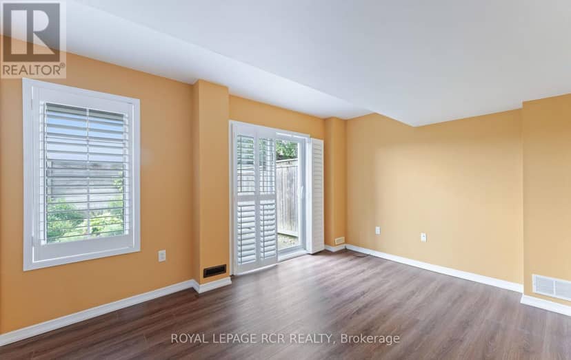 78 Burgon Place, Aurora, photo 4