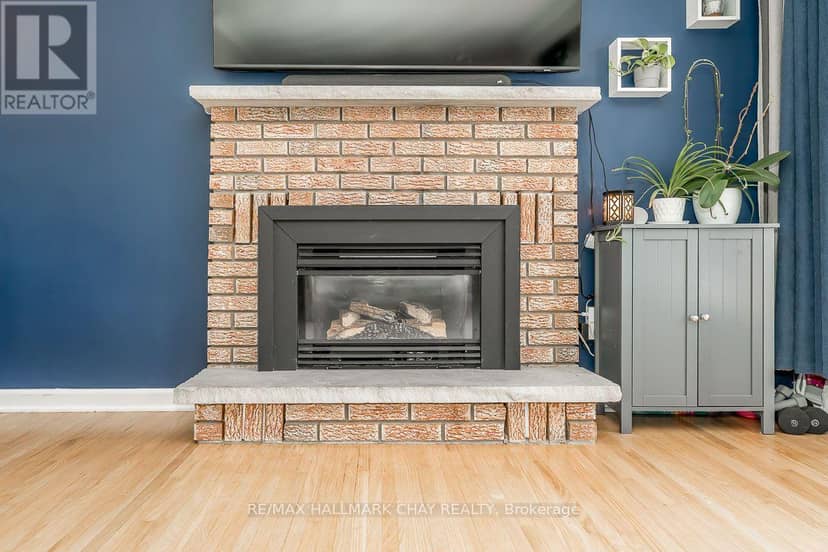 23 Downsview Drive — photo 10 of 40