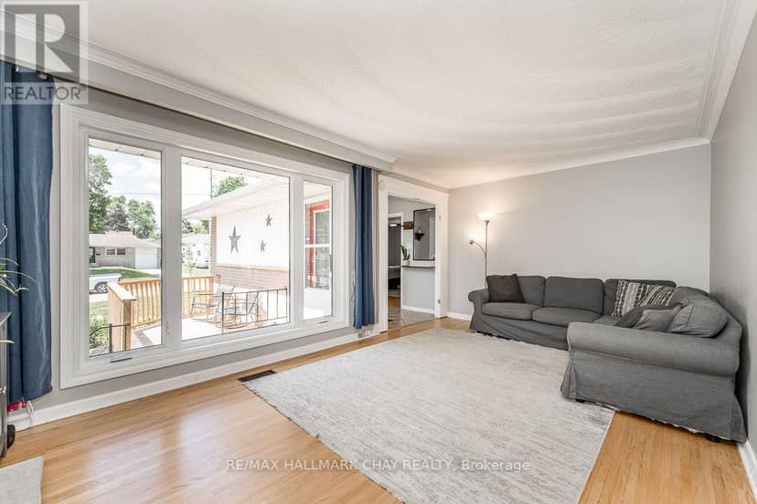 23 Downsview Drive — photo 9 of 40