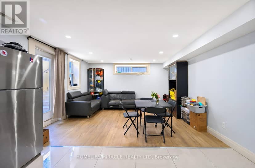24 Acorn Avenue — photo 32 of 40