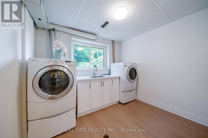 3148 Bentworth Drive — photo 33 of 40