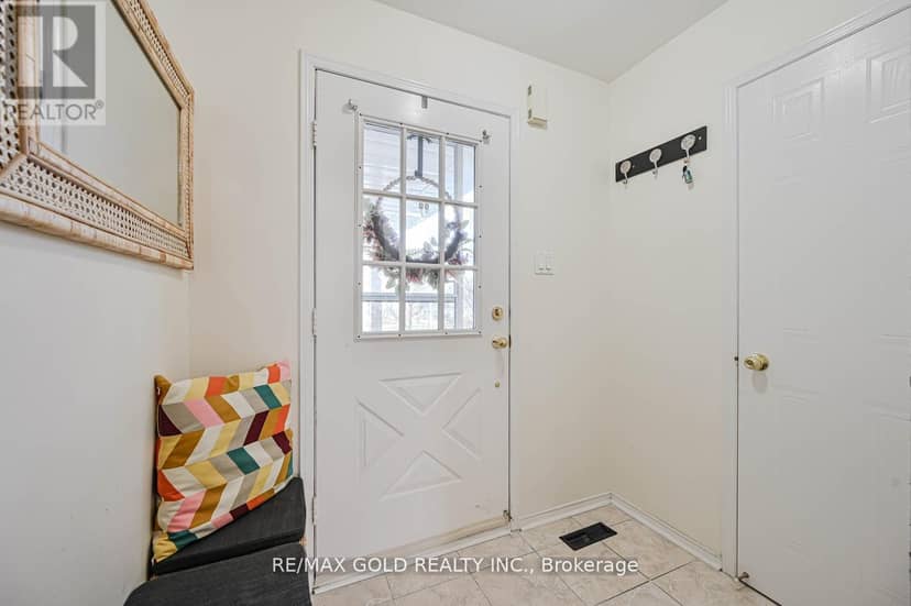 30 Wickstead Court, Brampton, photo 6