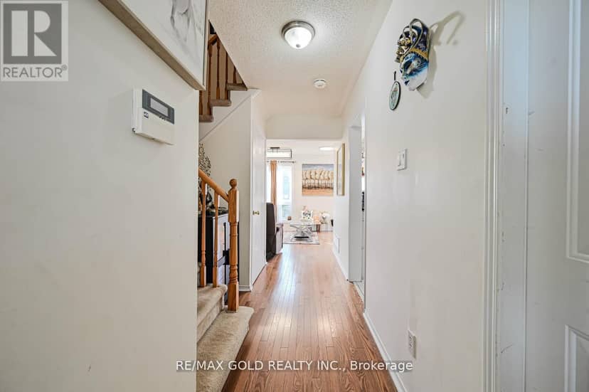 30 Wickstead Court, Brampton, photo 7