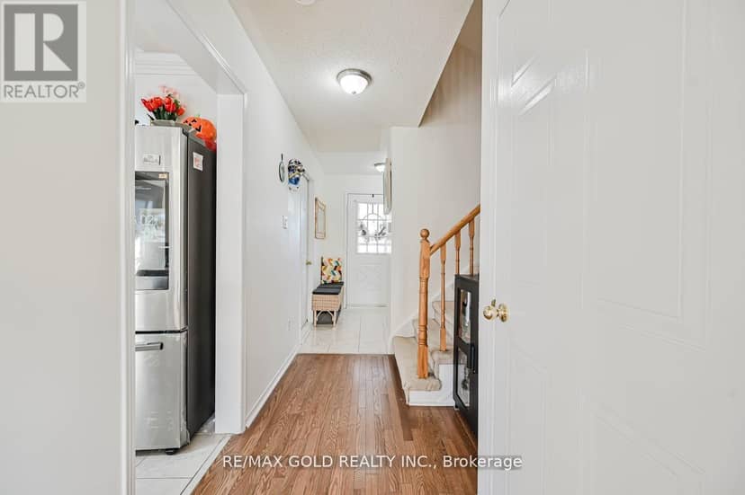 30 Wickstead Court, Brampton, photo 8