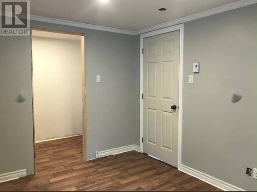 84 Windsor Drive — photo 14 of 19