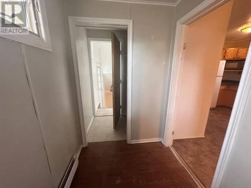 84 Windsor Drive — photo 11 of 19