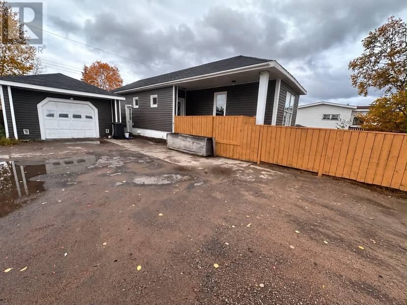 84 Windsor Drive, Happy Valley-Goose Bay