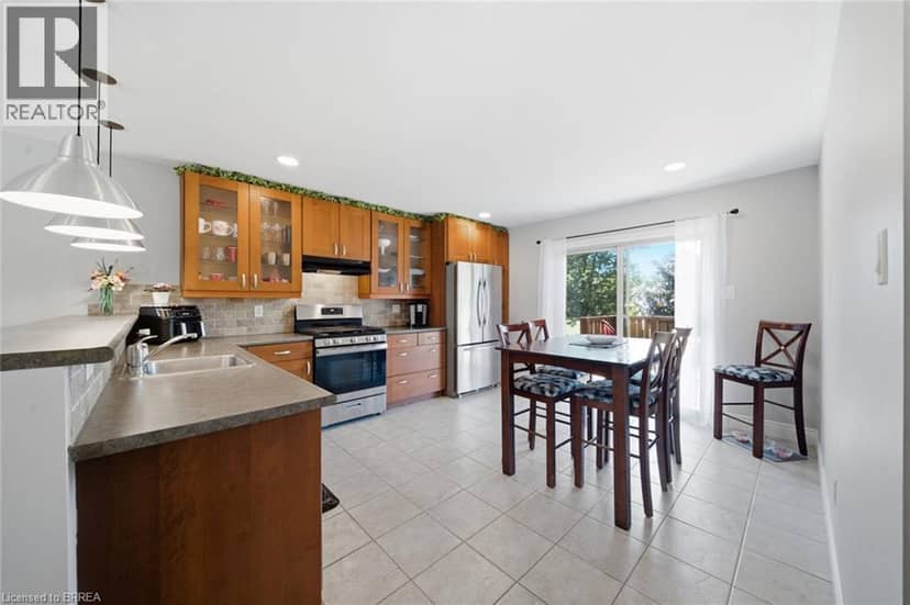 62 DONEGAL Drive — photo 11 of 37