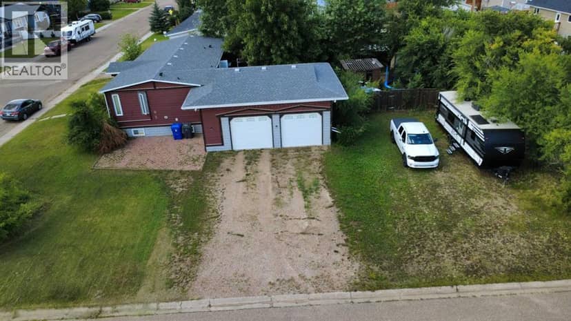 4701 Alexander Avenue, Coronation, photo 2