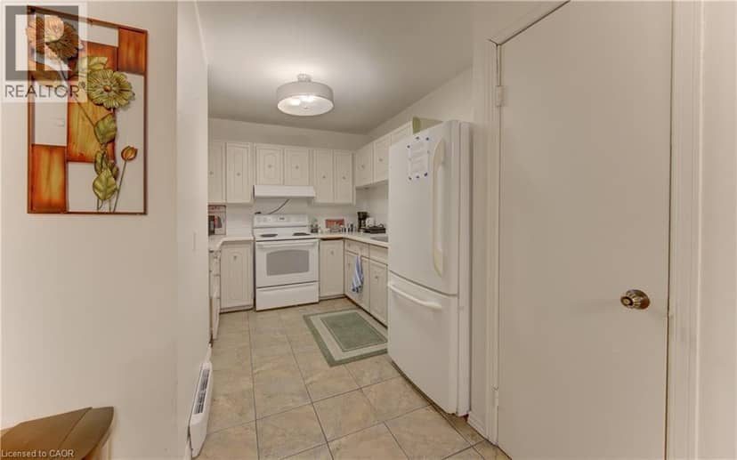 422-430 TURNBERRY Street — photo 15 of 40