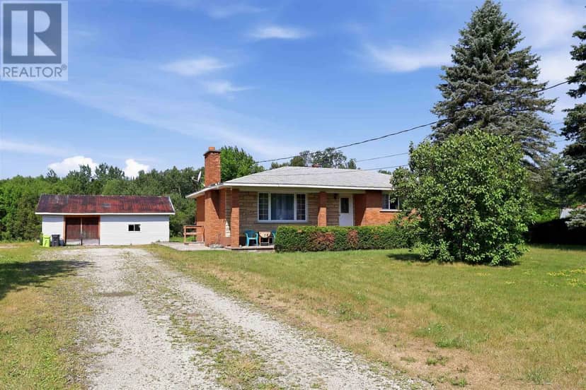 305 Moss RD — photo 1 of 40