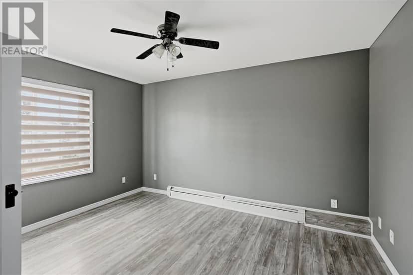 509 Douglas ST — photo 10 of 37