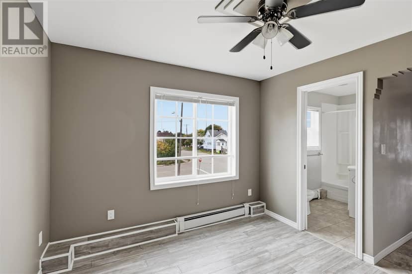 509 Douglas ST — photo 14 of 37