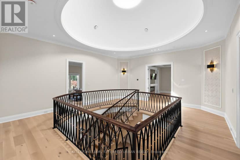130 Upper Canada Drive — photo 19 of 40