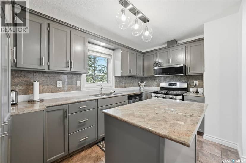 62 Chomyn CRESCENT — photo 19 of 40