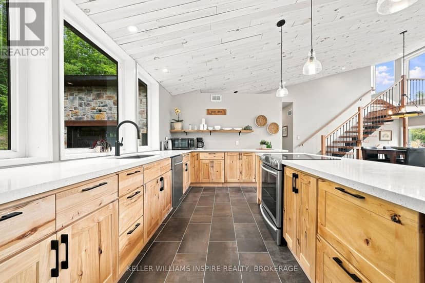 866 Godolphin Road — photo 17 of 40