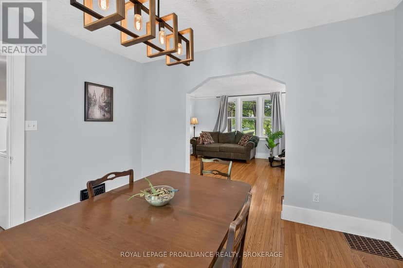 101 Napier Street — photo 10 of 40