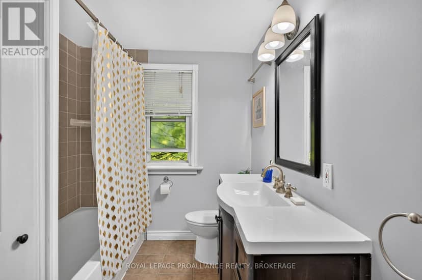 101 Napier Street — photo 23 of 40