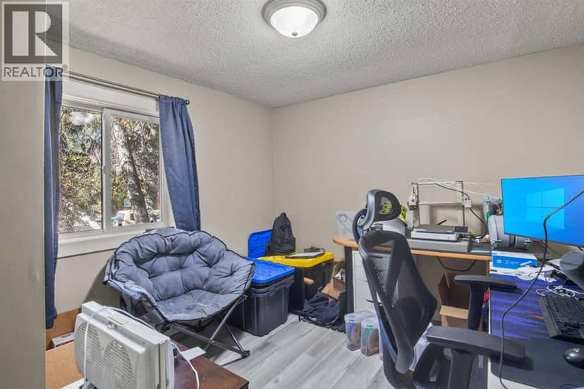 5515 45 Avenue — photo 14 of 25