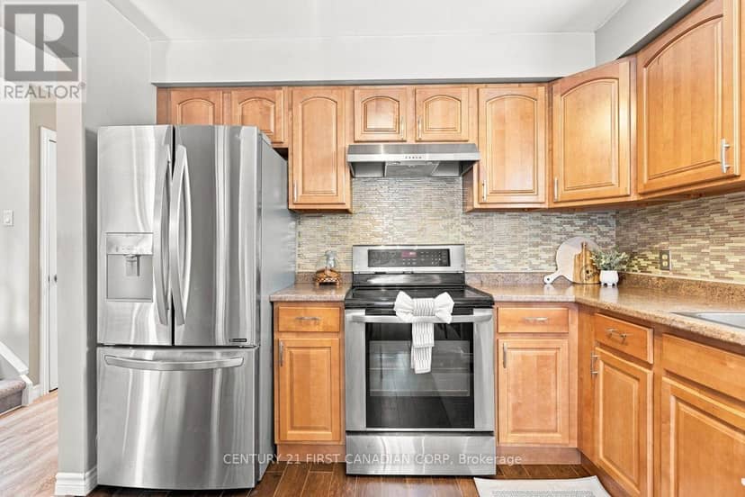 242 Martinet Avenue — photo 16 of 40