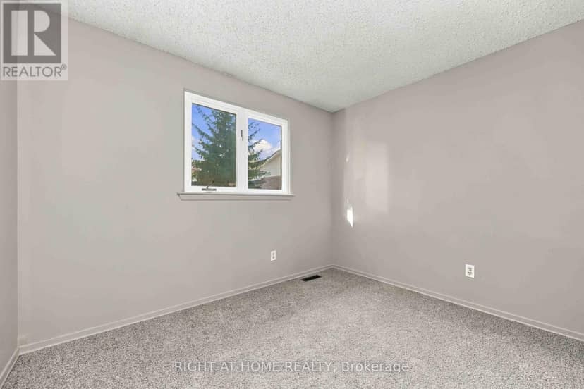 51 Maplestone Avenue — photo 16 of 28