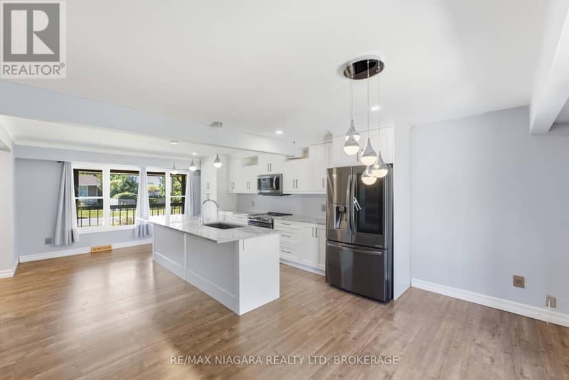 163 Champlain Drive — photo 11 of 32