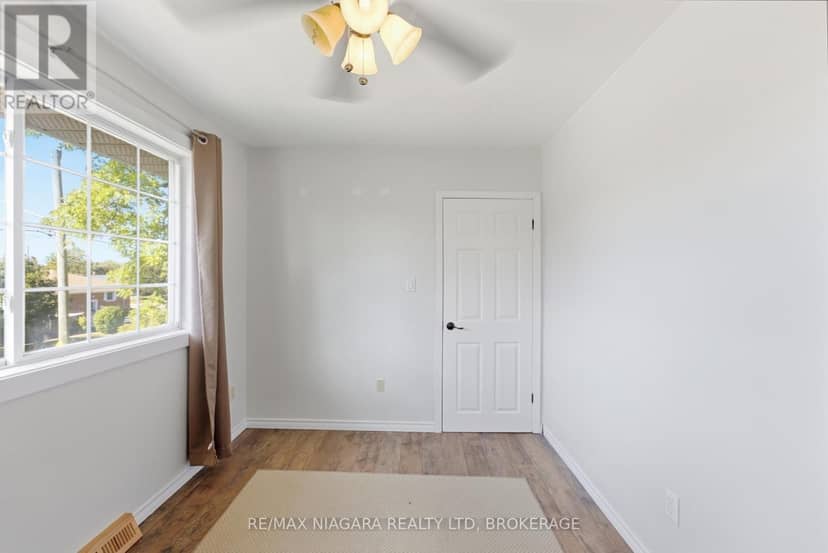 163 Champlain Drive — photo 21 of 32